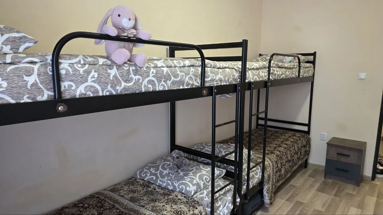 Ліжка у кімнаті